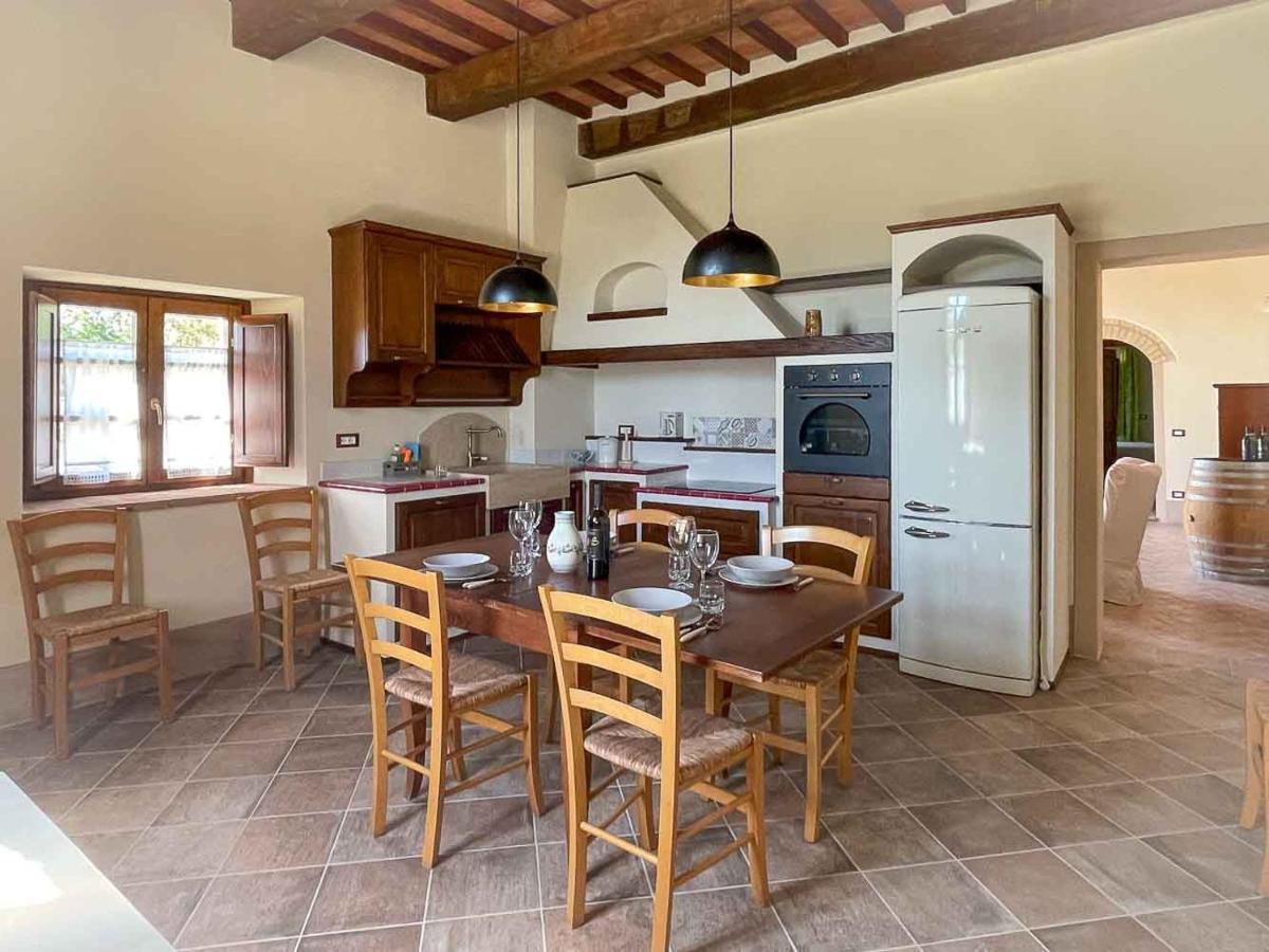 Exclusive Villa With Pool Borgo Pian Di Sala Сан-Джиминьяно Экстерьер фото